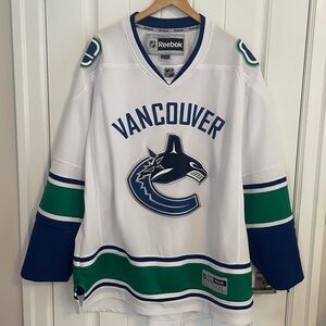 Authentic Reebok Vancouver Canucks White Away Orca Jersey Size XXL 2XL
